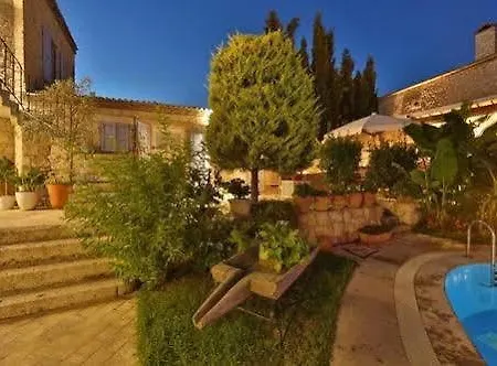 Hotel La Grenadine 2*