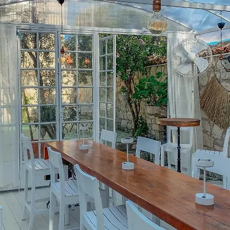 Panjur (adults Only) 2* אלאקאטי