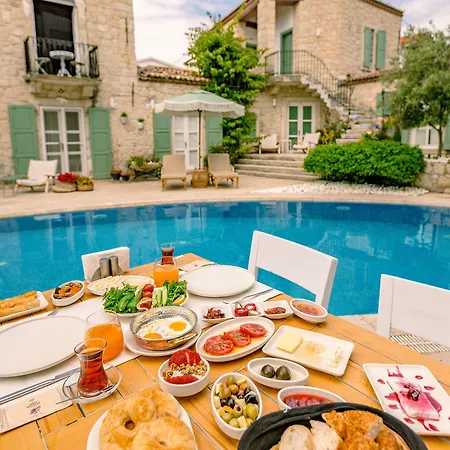 Panjur (adults Only) 2* אלאקאטי